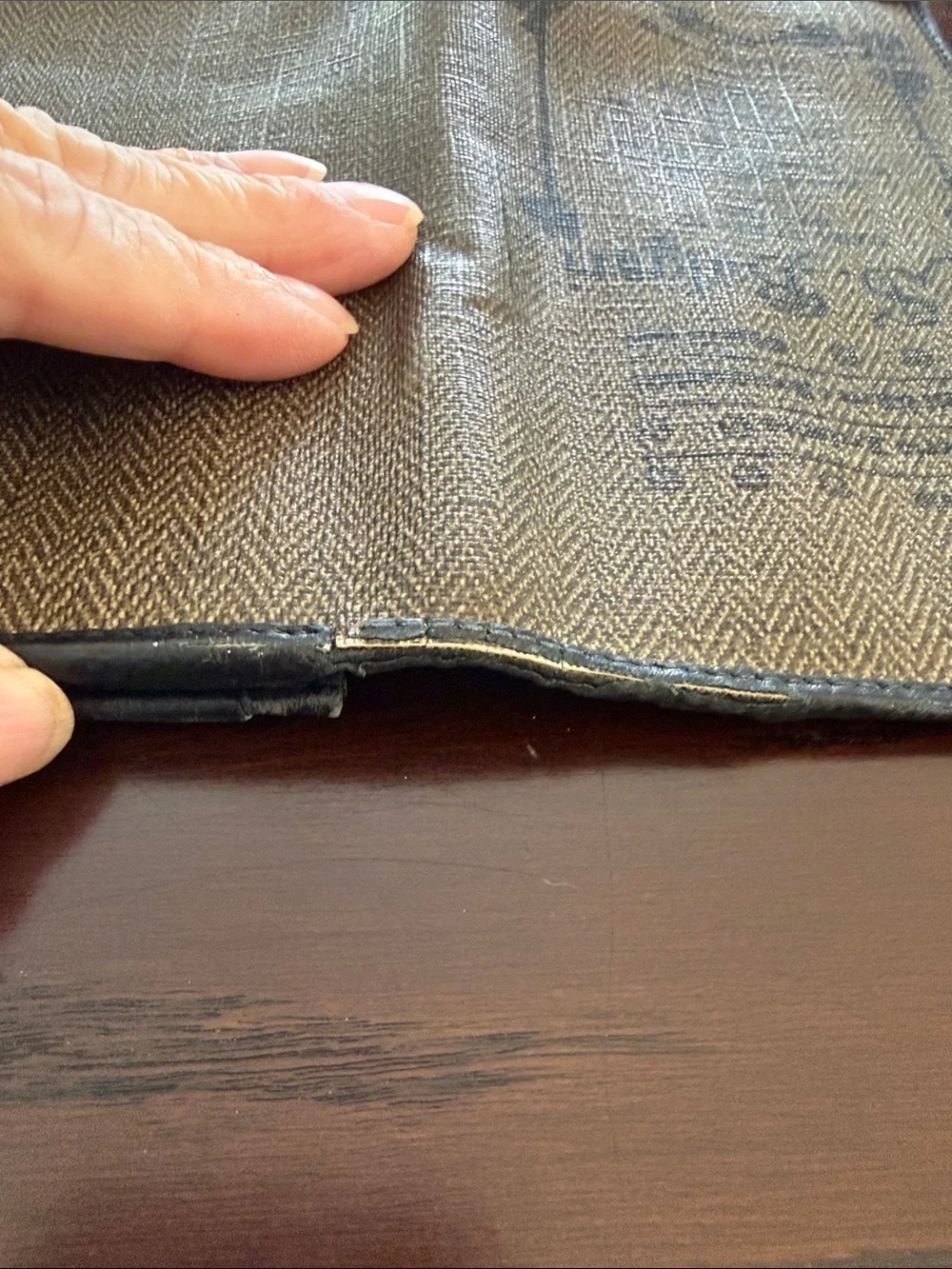 BVLGARI slim leather